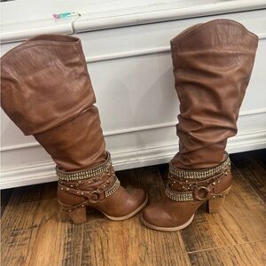 Not Rated Brown Slouchy Heeled Boots